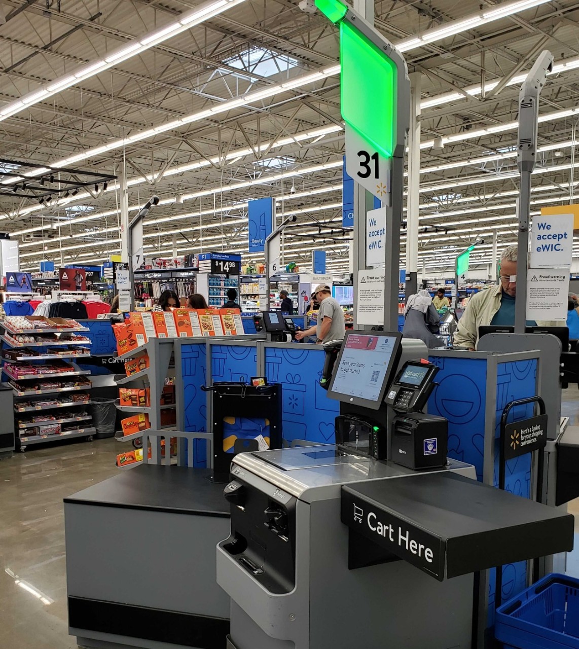 「セルフレジは有益か、有害か？」、「メタとアマゾンがソーシャルショッピングで提携」他 ： ニューノーマル時代で変わる小売業Vol.40