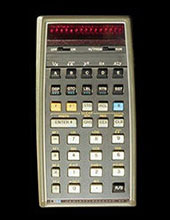 世界初のプログラム可能なポケット電卓