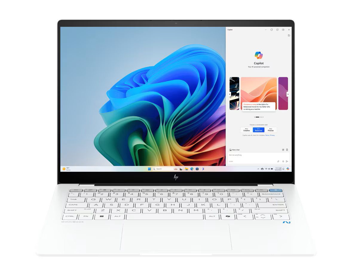 Copilot機能を画面に映しているHP Omnibook