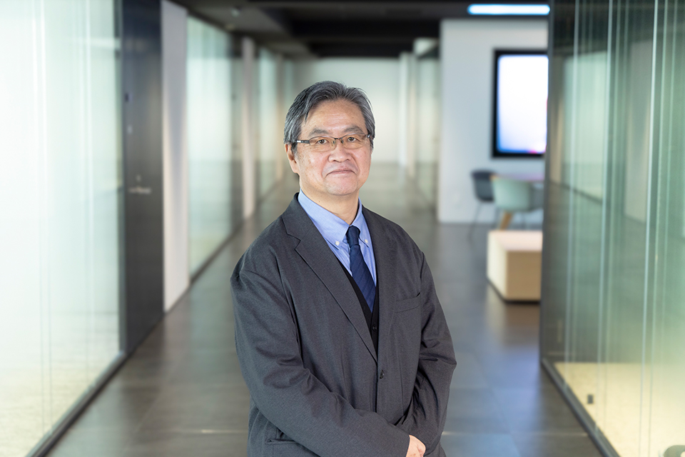 調べたいワードを入力すると、AIが記憶した画面の操作履歴（スナップショット）を検索してくれる